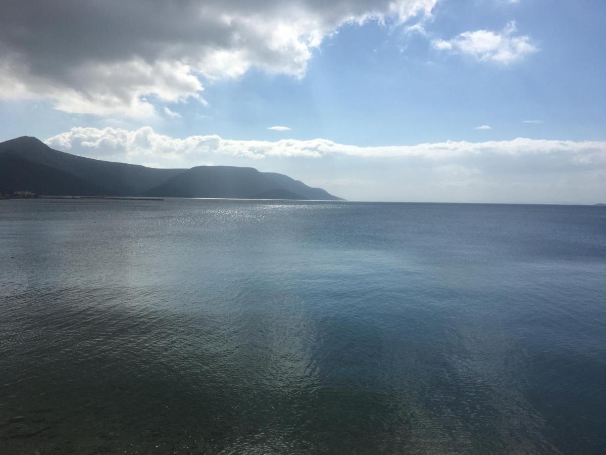 Villa Lula Nea Styra Exteriör bild